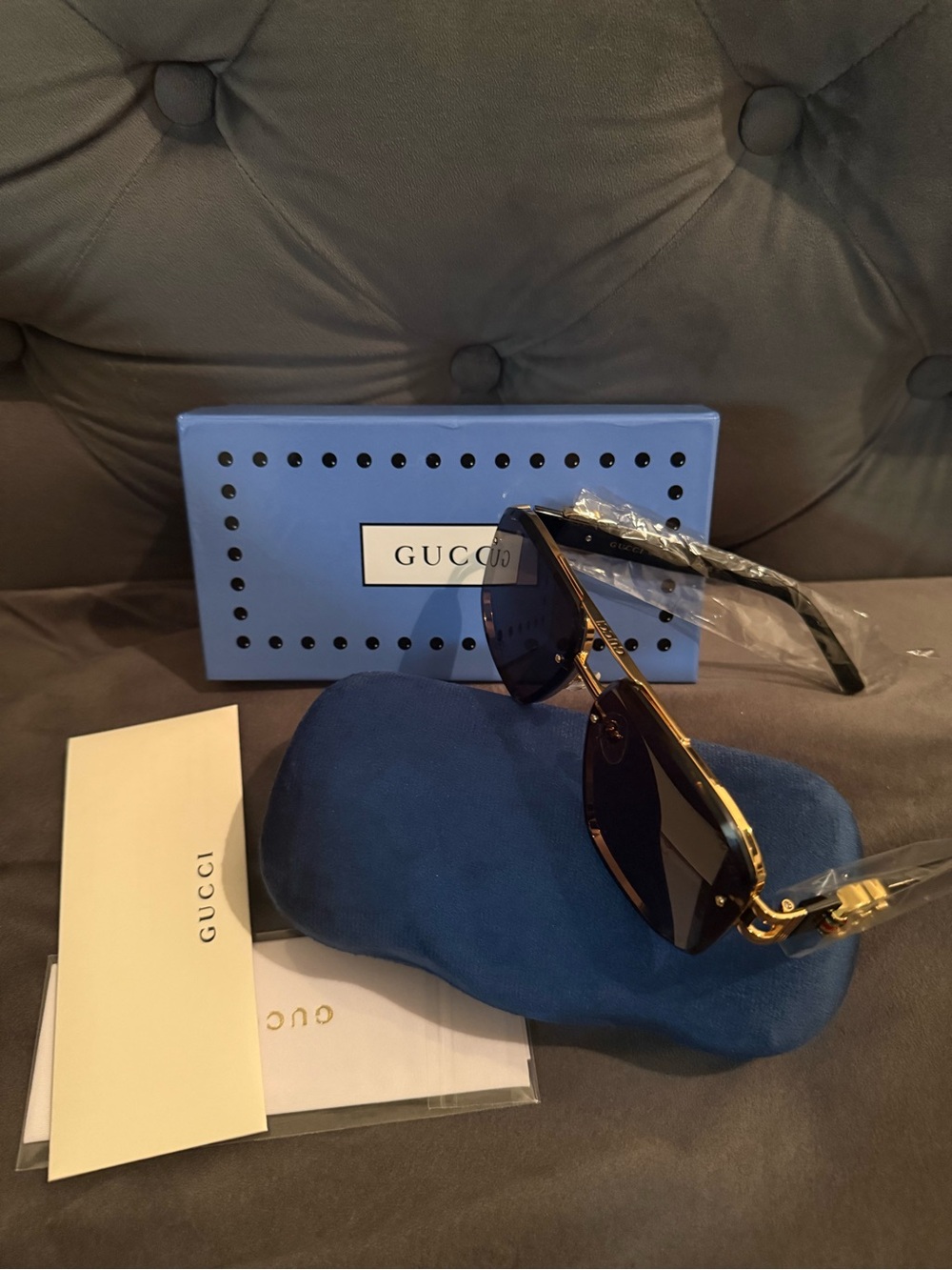 🔥NEW Gucci Black & Gold Men's Sunglasses with Signature Temple Detail🔥 - Picture 14 of 17